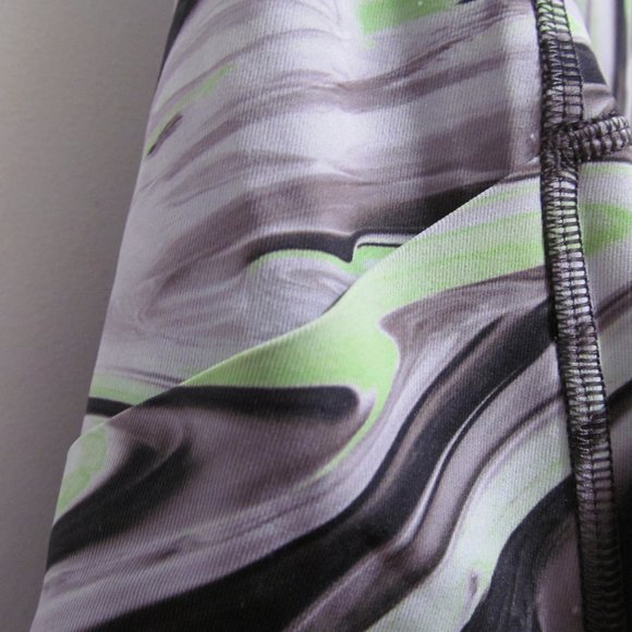 LULULEMON Swift Speed High Rise Tight 28" Paint Glide Warp Size 10 NWT - Picture 12 of 16